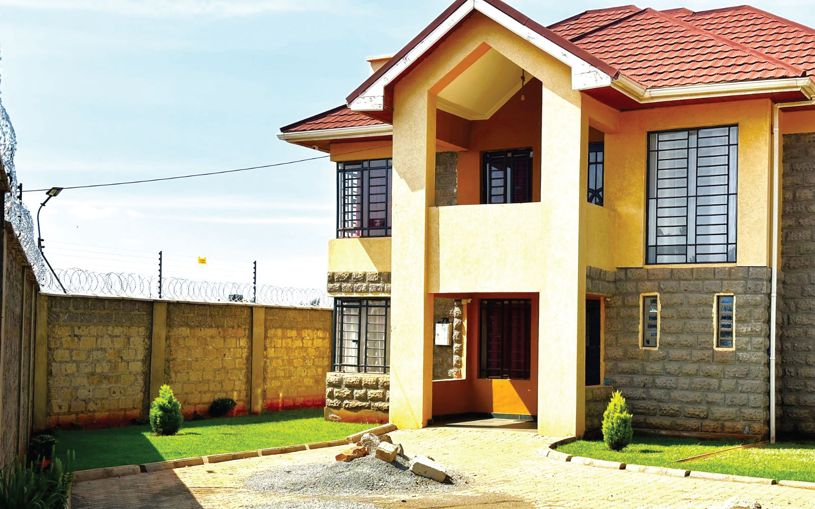 4 bedroom missionatte with a dsq available for sale
